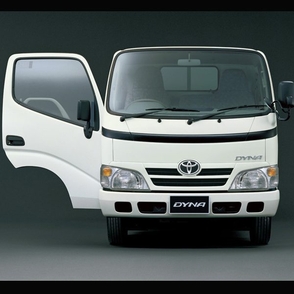 Toyota Dyna Truck - Globe Motors